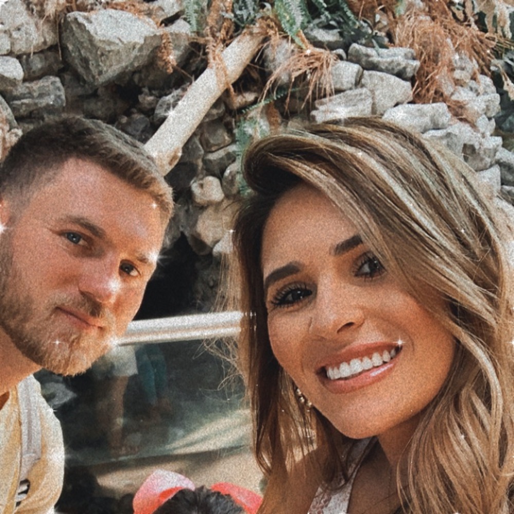 Meet your Posher, Caroline